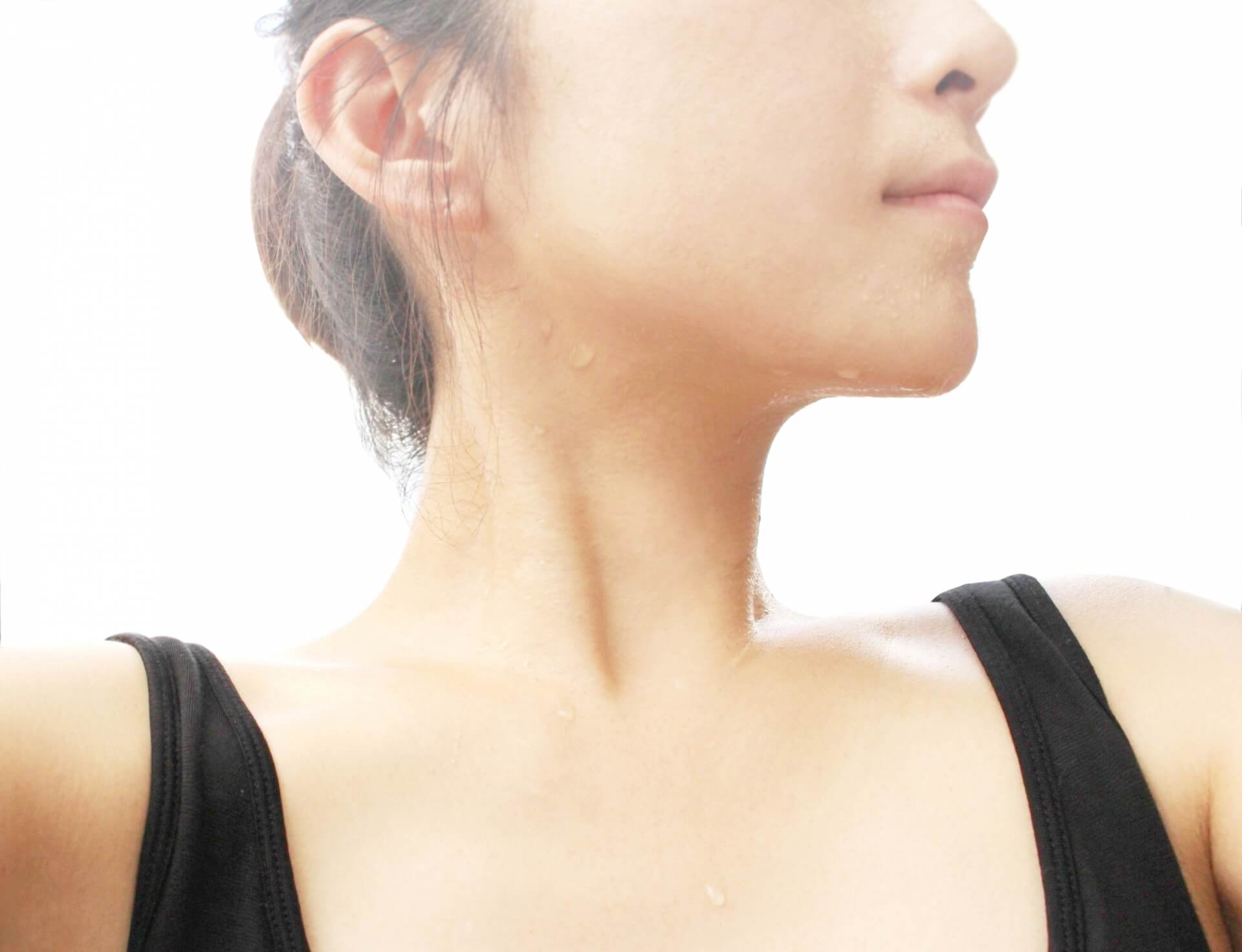 汗をかいた後の肌トラブル対策！皮脂や汚れを放置しないケアのポイント